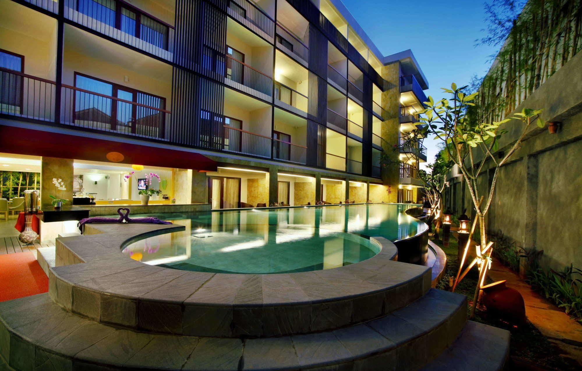 Quest Hotel Kuta By Aston Zewnętrze zdjęcie